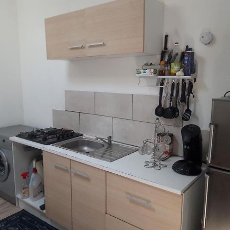 appartement f1 meublé 3 personnes Aubenas Extérieur photo