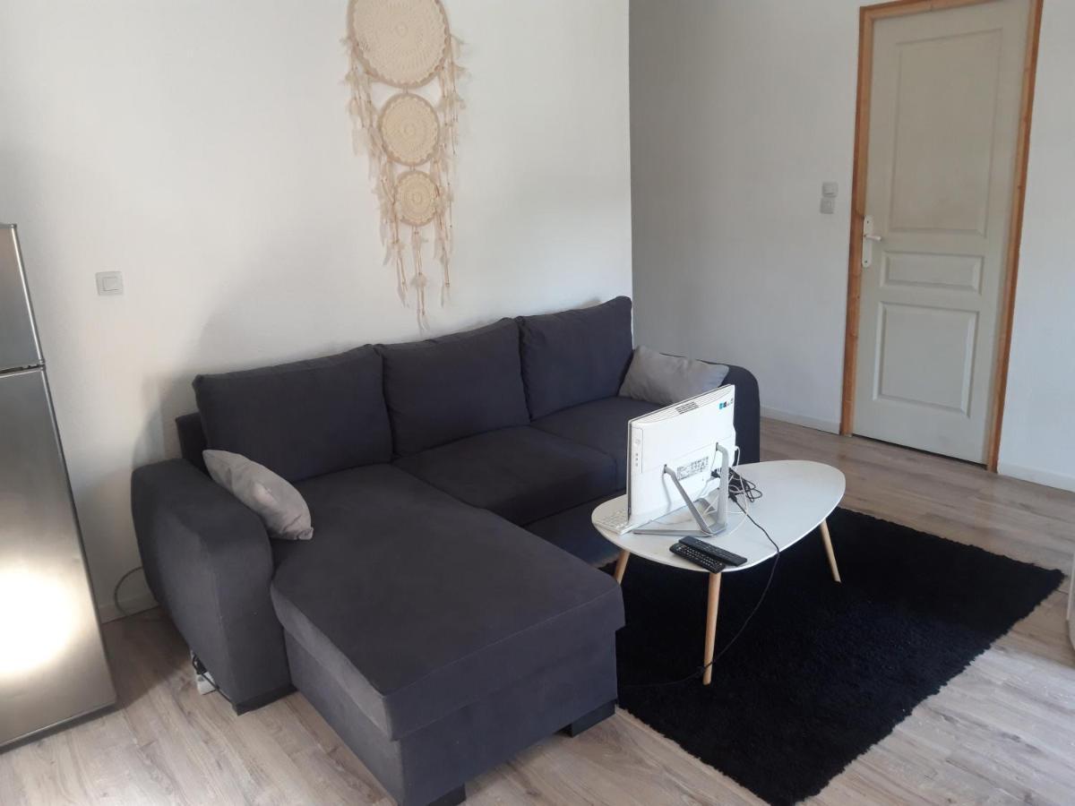 appartement f1 meublé 3 personnes Aubenas Extérieur photo